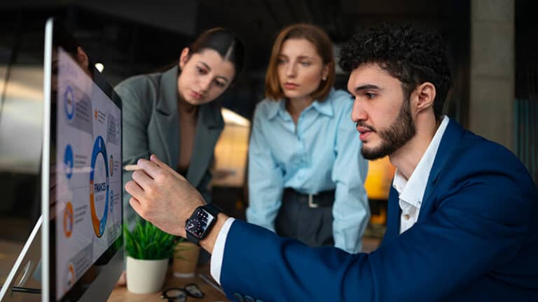 Beratung und Konzeption bei Software Modernisierung und Software Entwicklung von Individualsoftware